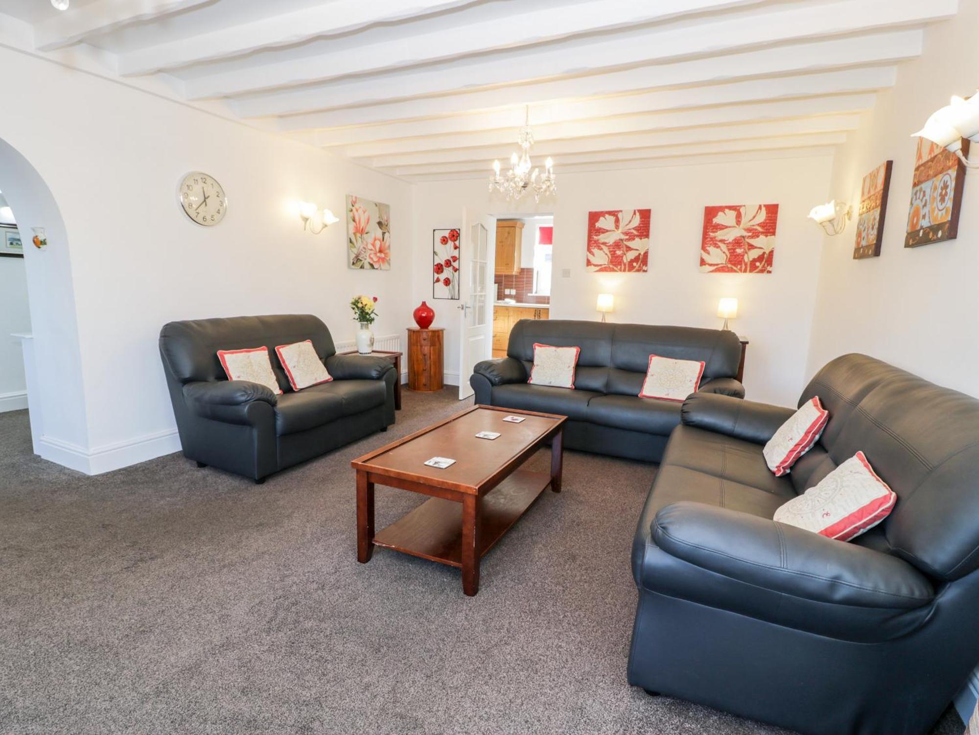 Holiday home Halcyon