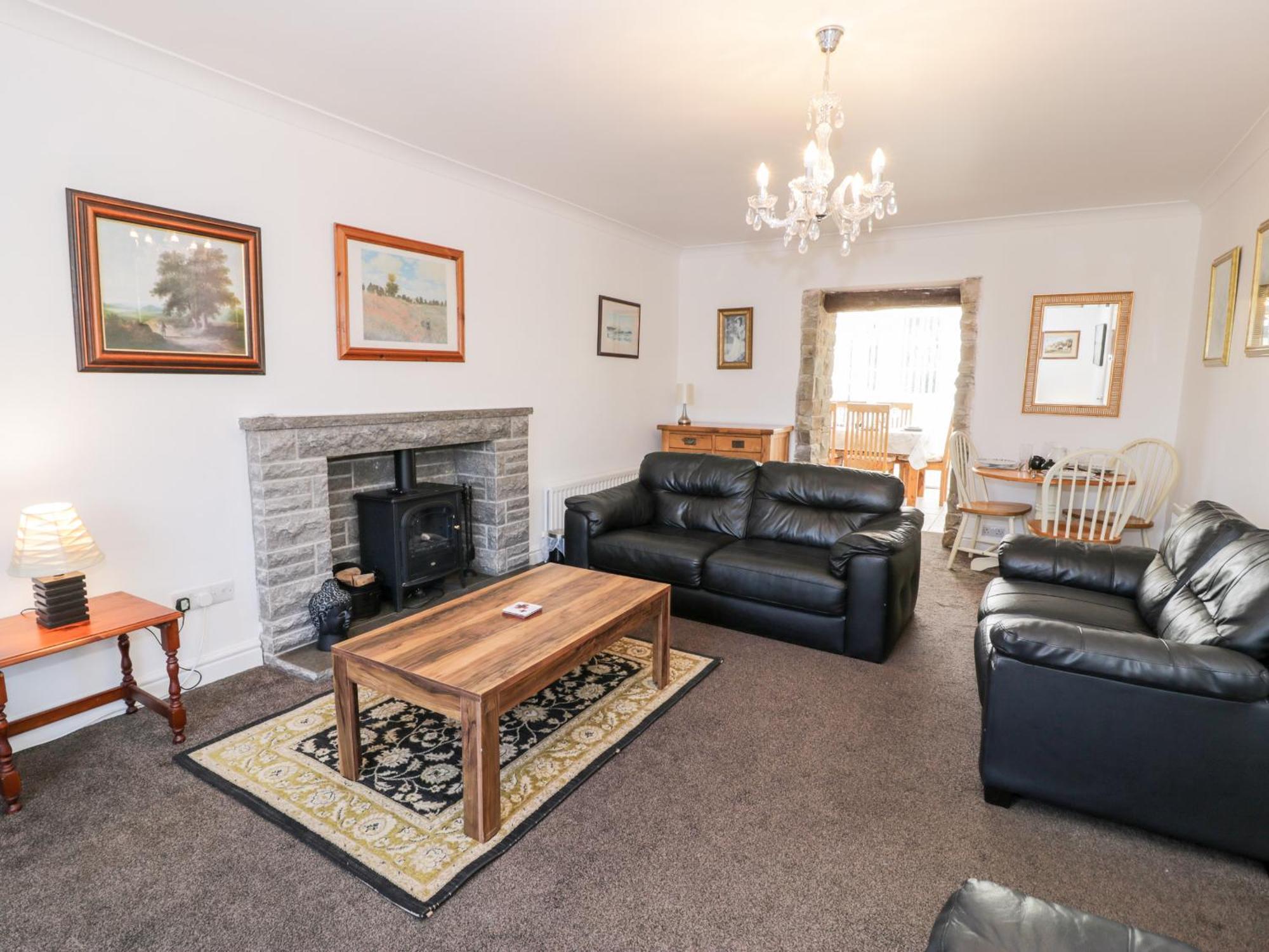Holiday home Halcyon Moelfre
